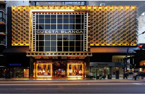 泸西门头设计与商业空间的纽带。